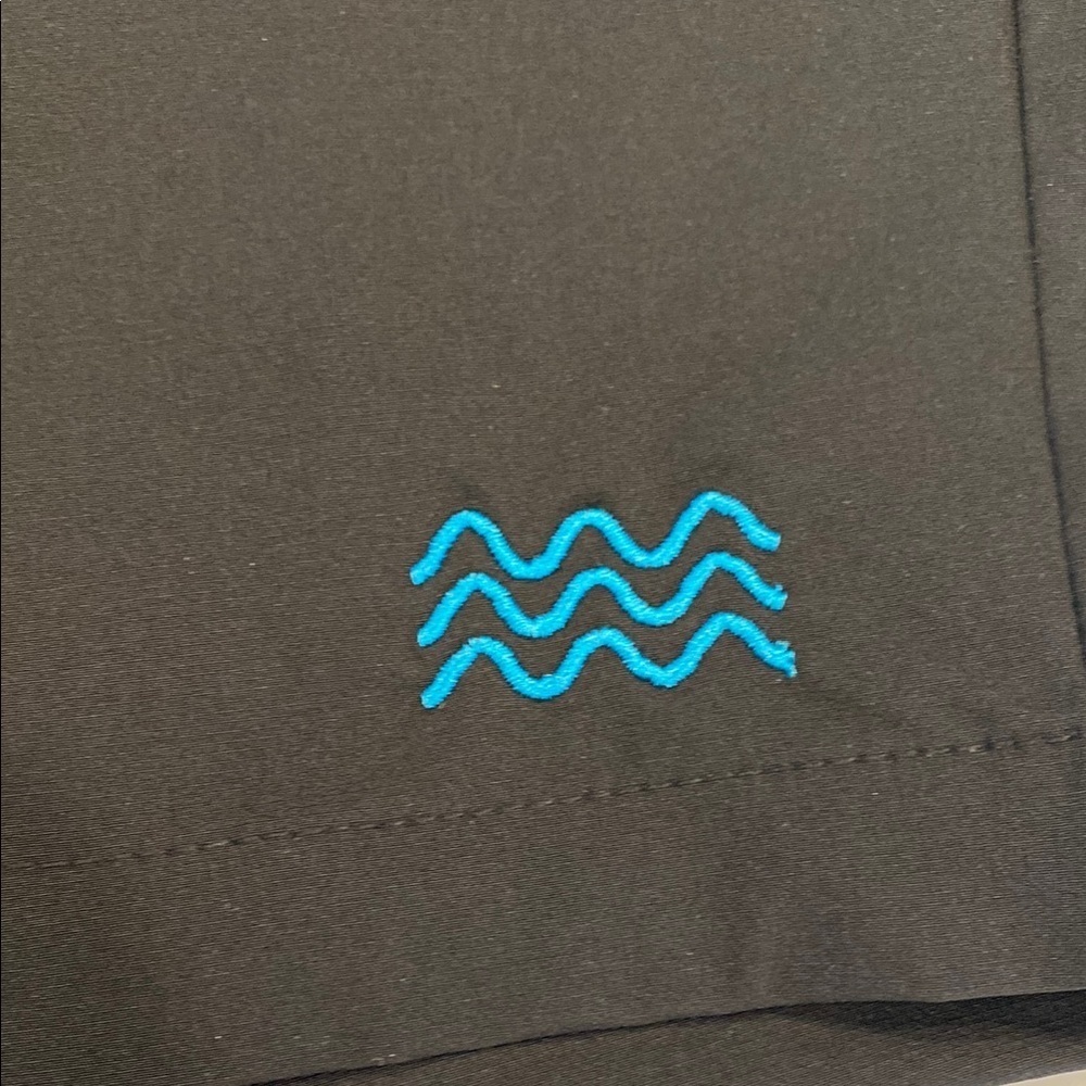 Surf & Swim Co. Short Hiking Swim E-Waist Utility Pockets Black Blue Size Large — image 5 of 8